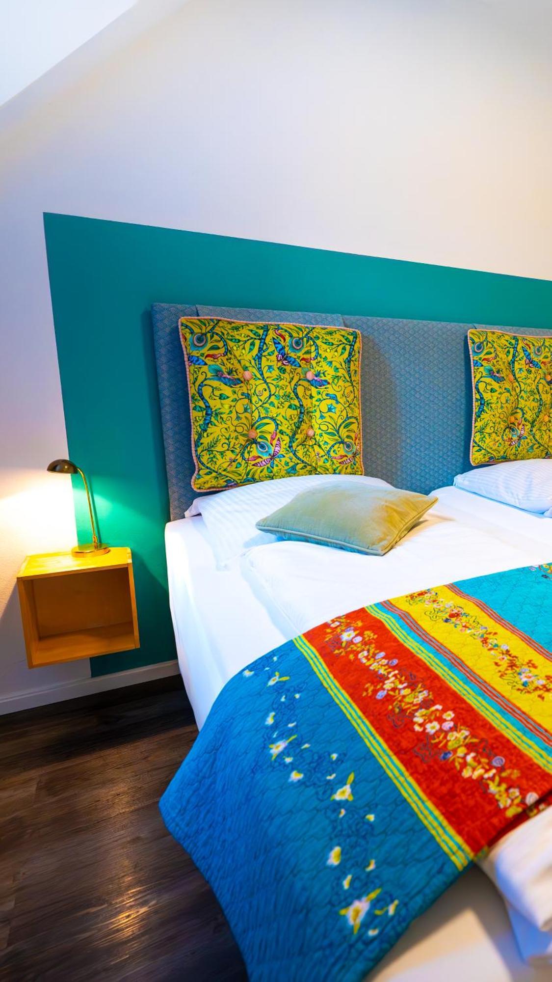 Hotel Bergbauer Mit Late-Self-Check-In Neuburg an Der Donau Dış mekan fotoğraf