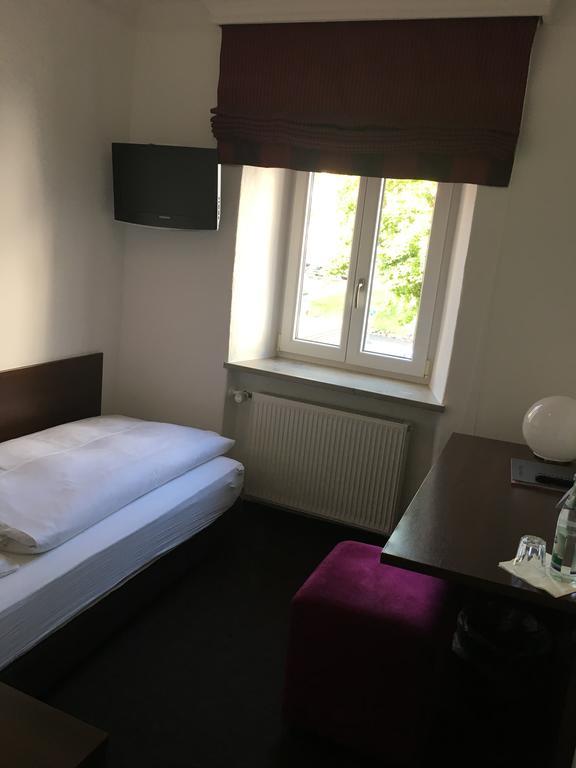 Hotel Bergbauer Mit Late-Self-Check-In Neuburg an Der Donau Dış mekan fotoğraf